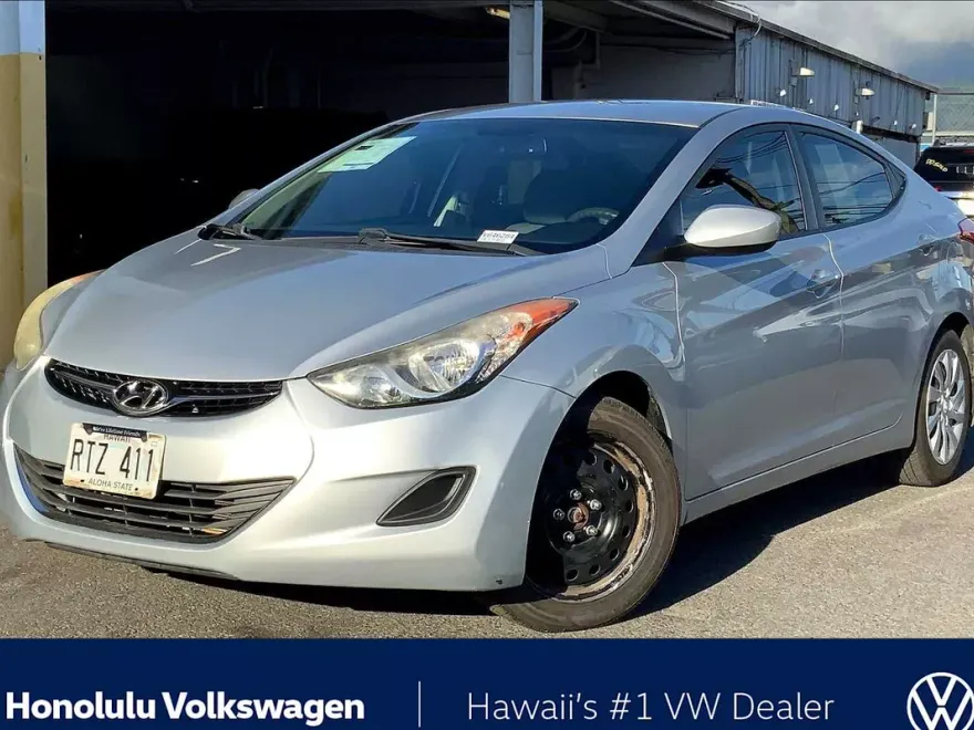2013 Hyundai Elantra GLS photo 1