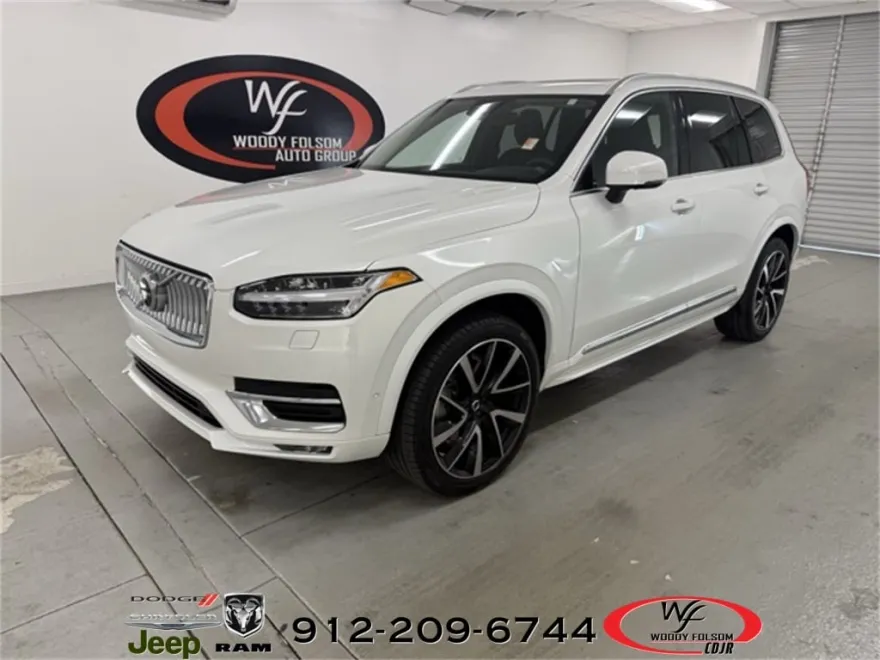2024 Volvo XC90 B5 Plus photo 1