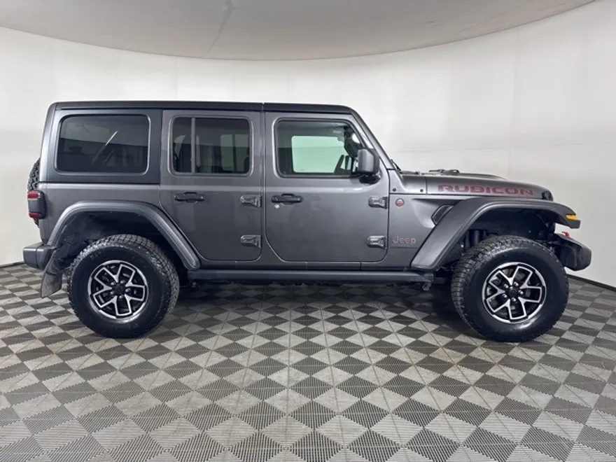 2024 Jeep Wrangler Rubicon photo 1