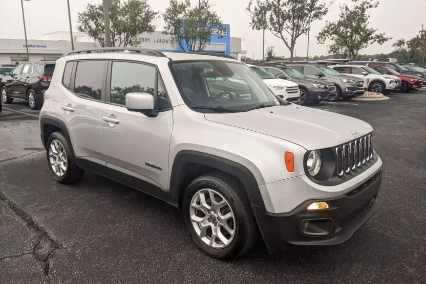 2018 Jeep Renegade Latitude North Edition photo 1