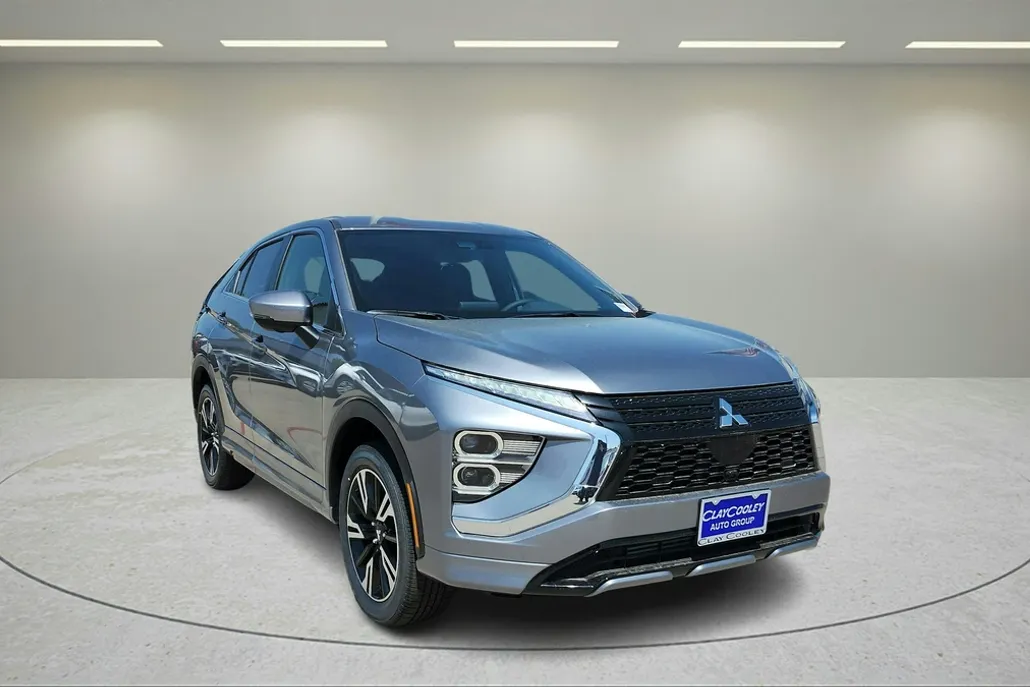 2025 Mitsubishi Eclipse Cross SE photo 1