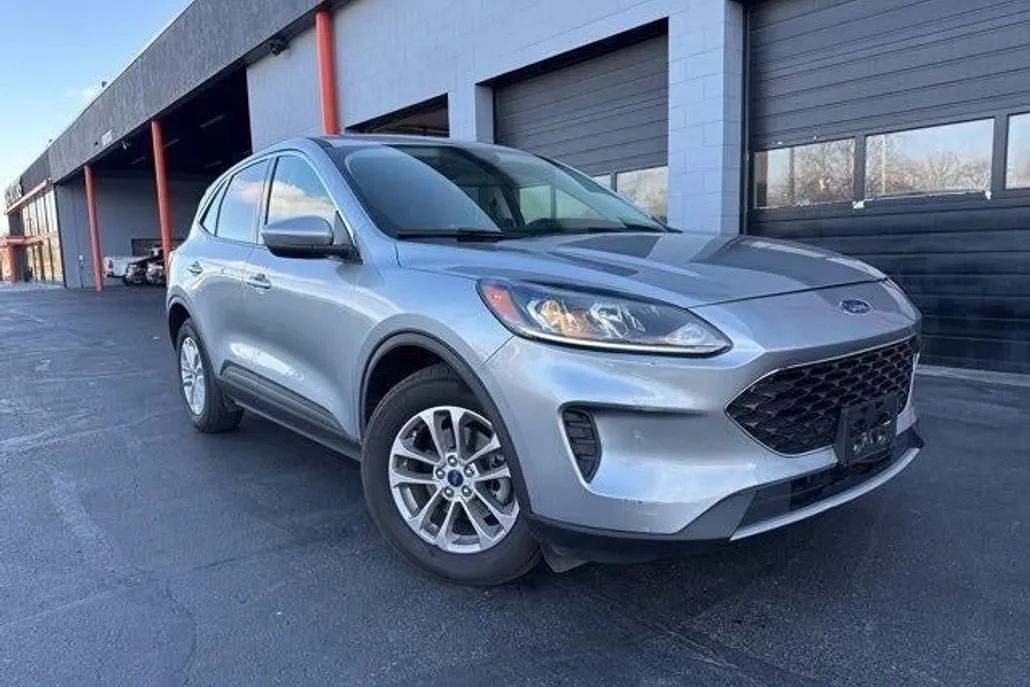 2021 Ford Escape SE photo 1