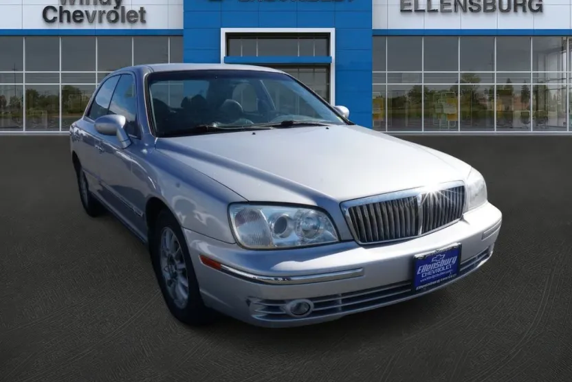 2004 Hyundai XG350 L photo 1