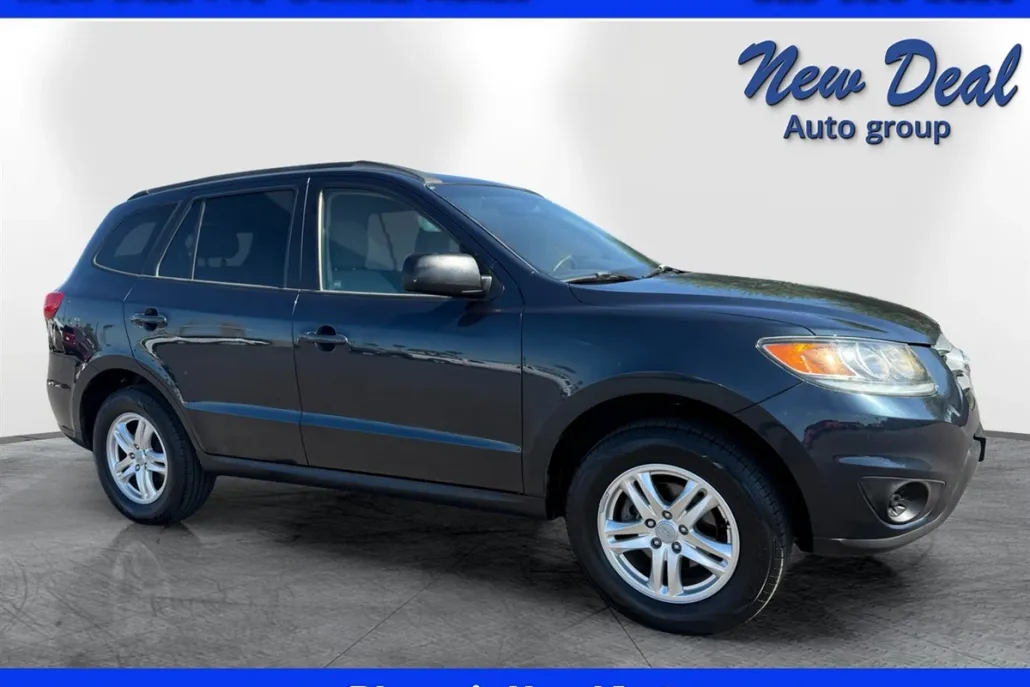 2012 Hyundai Santa Fe GLS photo 1