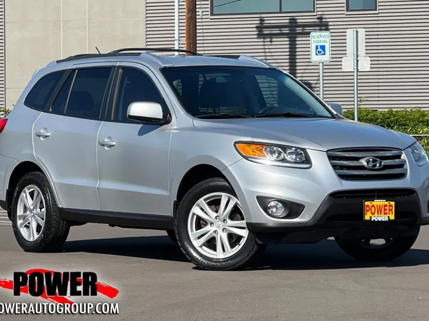 2012 Hyundai Santa Fe SE photo 1