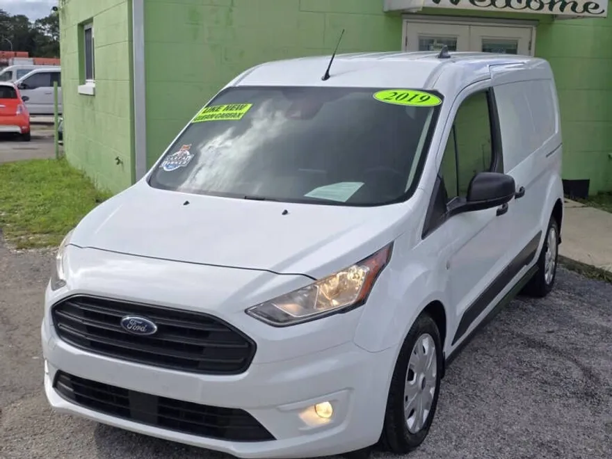 2019 Ford Transit Connect XLT photo 1