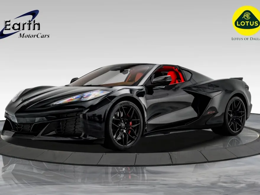 2024 Chevrolet Corvette Z06 3LZ photo 1