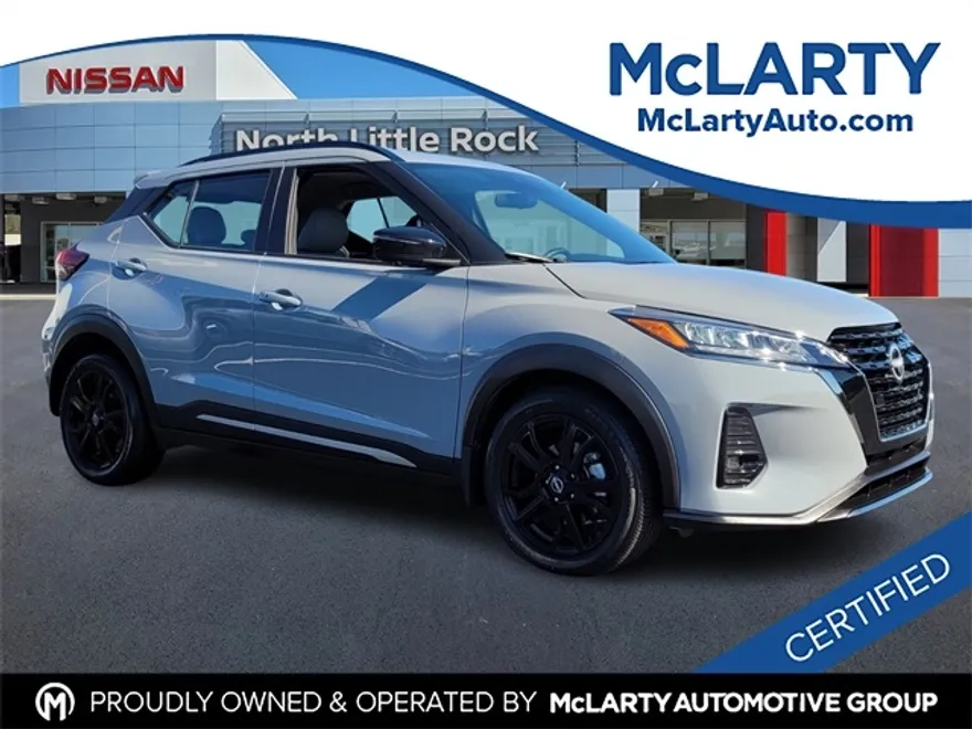 2024 Nissan Kicks SR photo 1