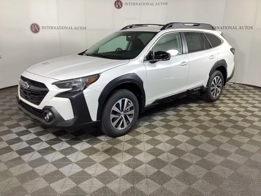 2025 Subaru Outback Premium photo 1