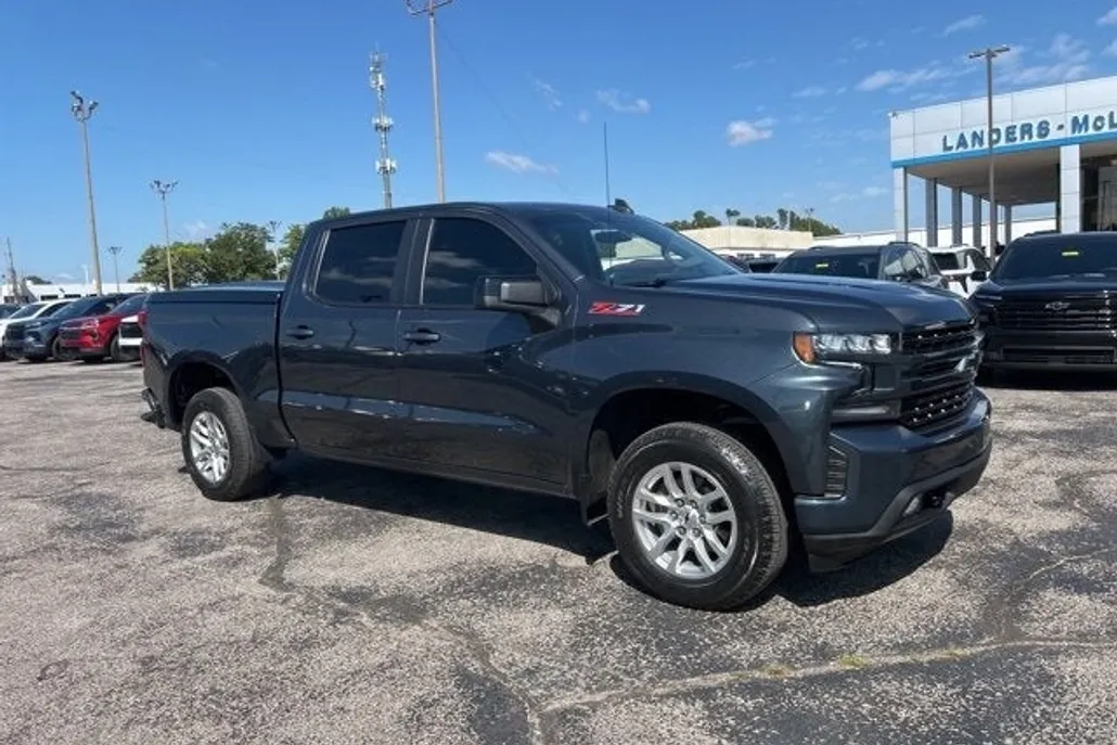 2021 Chevrolet Silverado 1500 RST photo 1