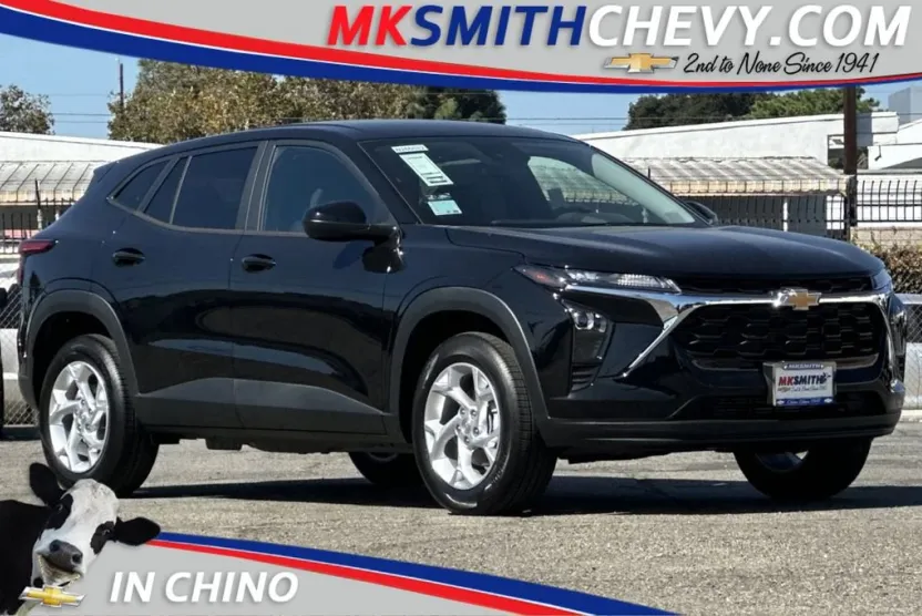 2026 Chevrolet Trax LS photo 1