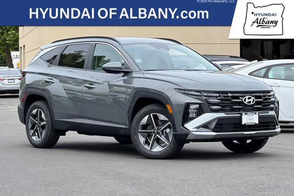 2025 Hyundai Tucson SEL photo 1