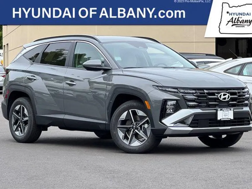 2025 Hyundai Tucson SEL photo 1