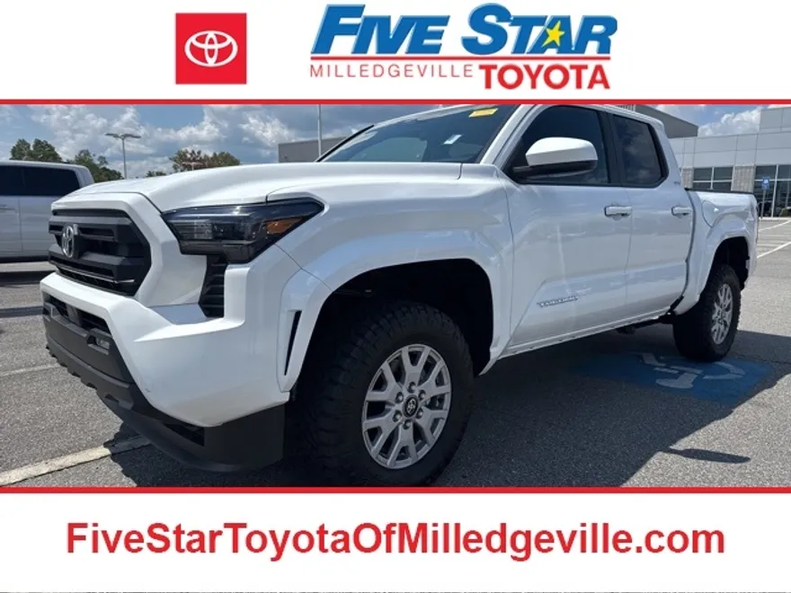 2024 Toyota Tacoma SR5 photo 1