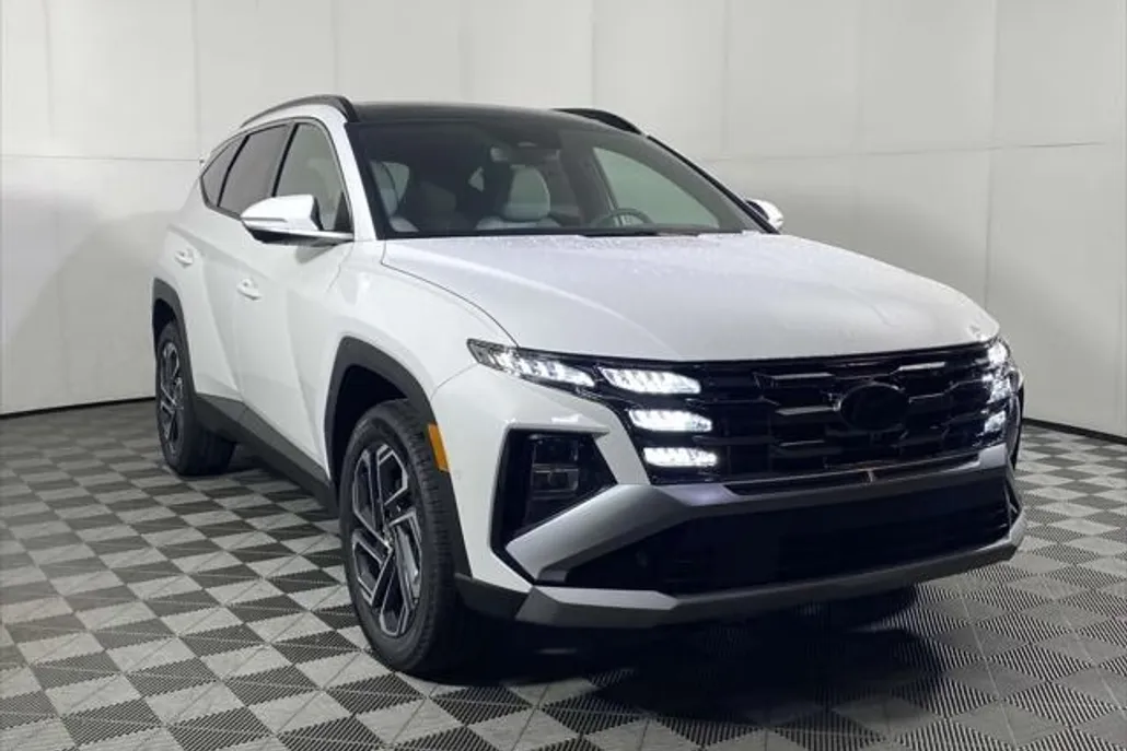 2025 Hyundai Tucson Limited photo 1