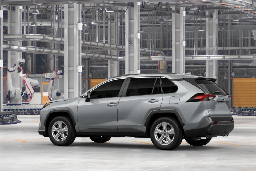 2025 Toyota RAV4 Hybrid XLE photo 1