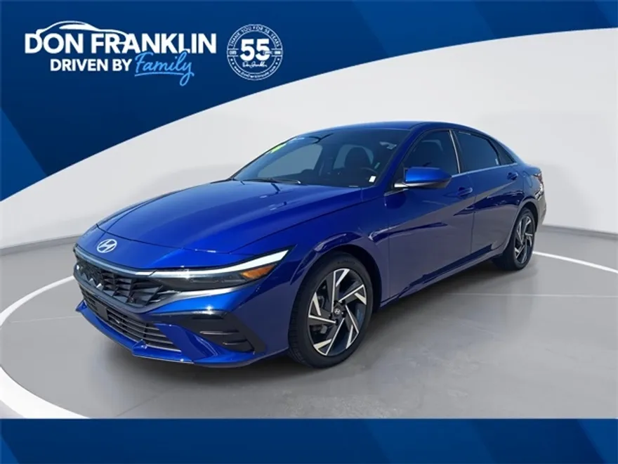2024 Hyundai Elantra SEL Convenience photo 1