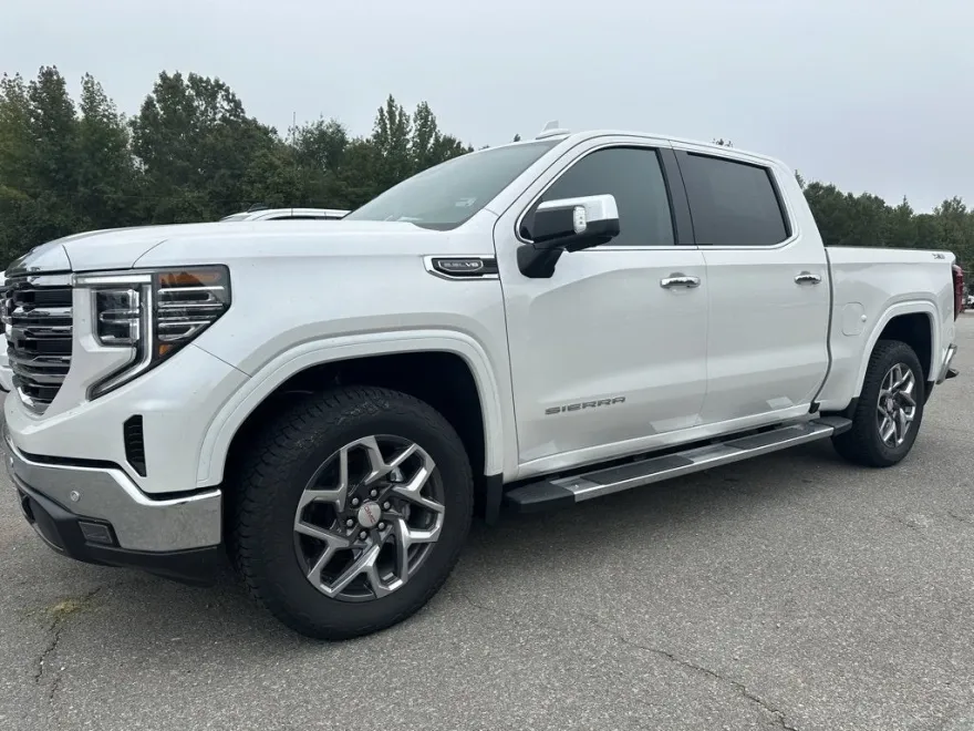 2025 Gmc Sierra 1500 SLT photo 1