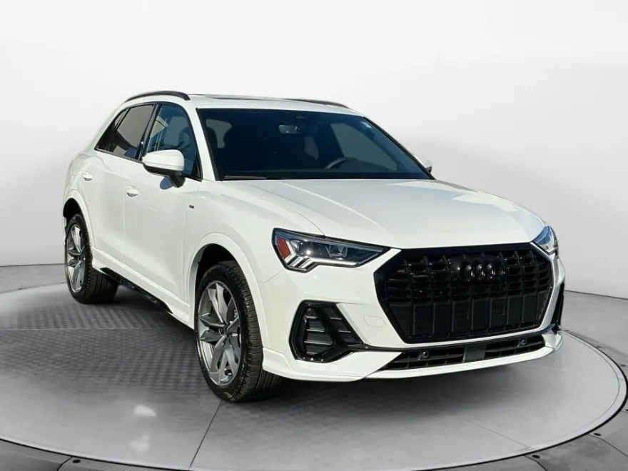2025 Audi Q3 Premium 45 TFSI S line photo 1