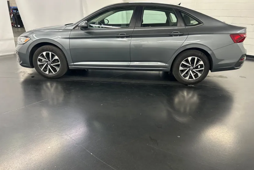 2024 Volkswagen Jetta S photo 1