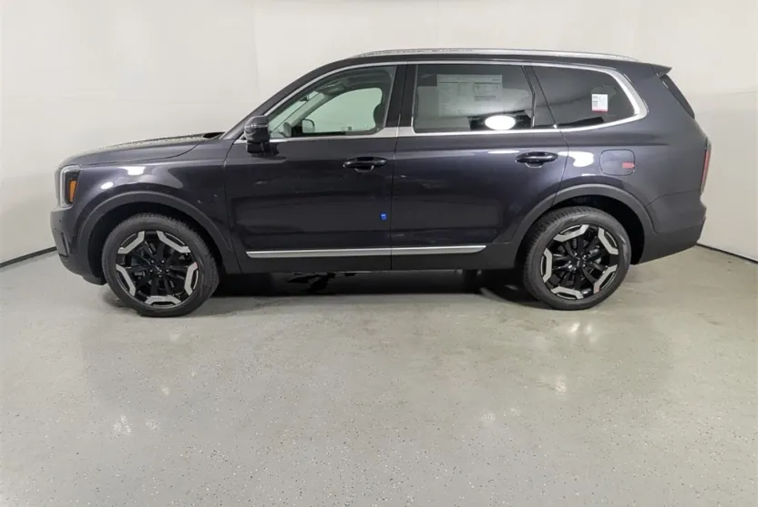 2025 Kia Telluride EX photo 1