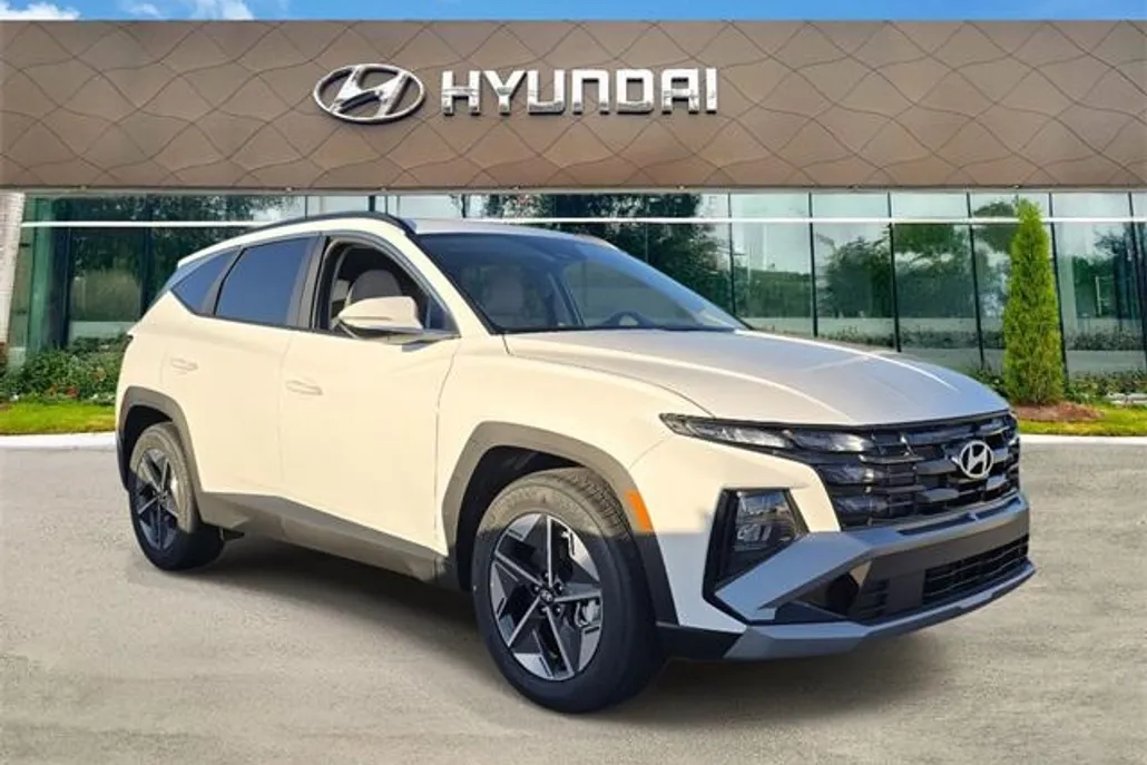 2025 Hyundai Tucson SEL photo 1