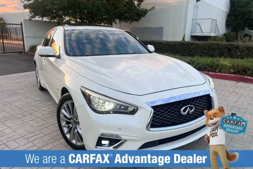 2018 Infiniti Q50 3.0t LUXE photo 1