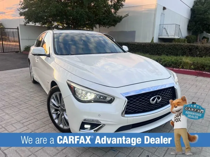 2018 Infiniti Q50 3.0t LUXE photo 1