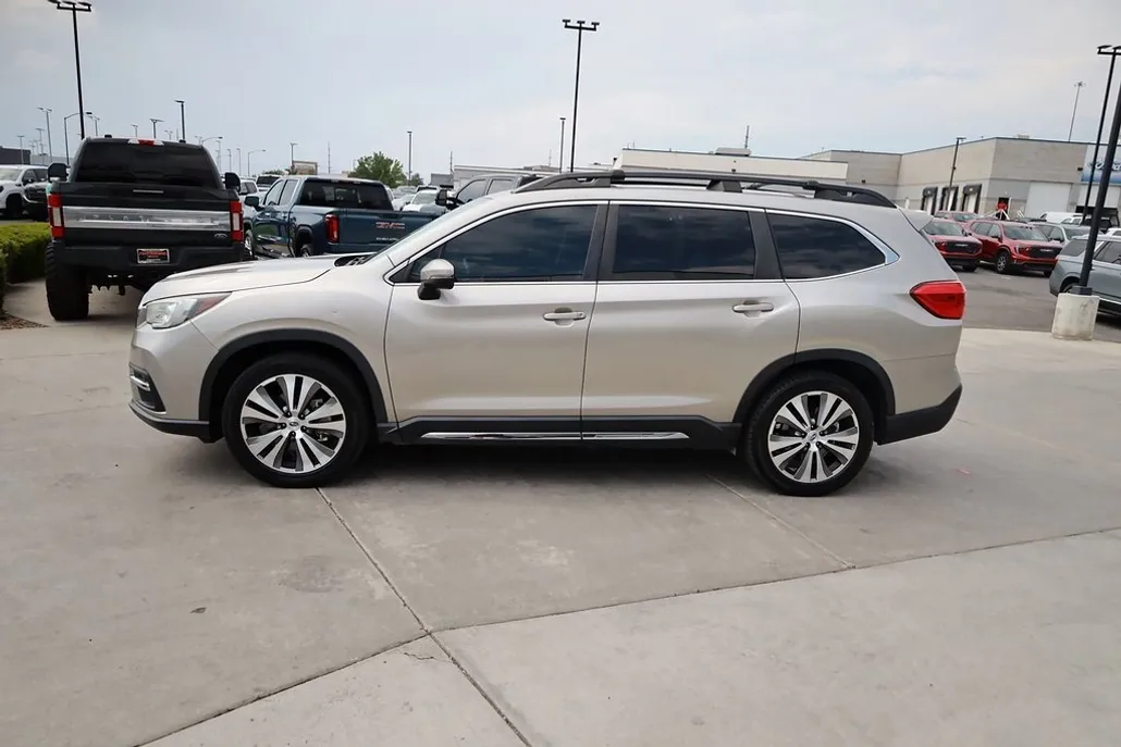 2020 Subaru Ascent Limited photo 1
