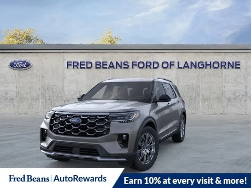 2025 Ford Explorer Platinum photo 1