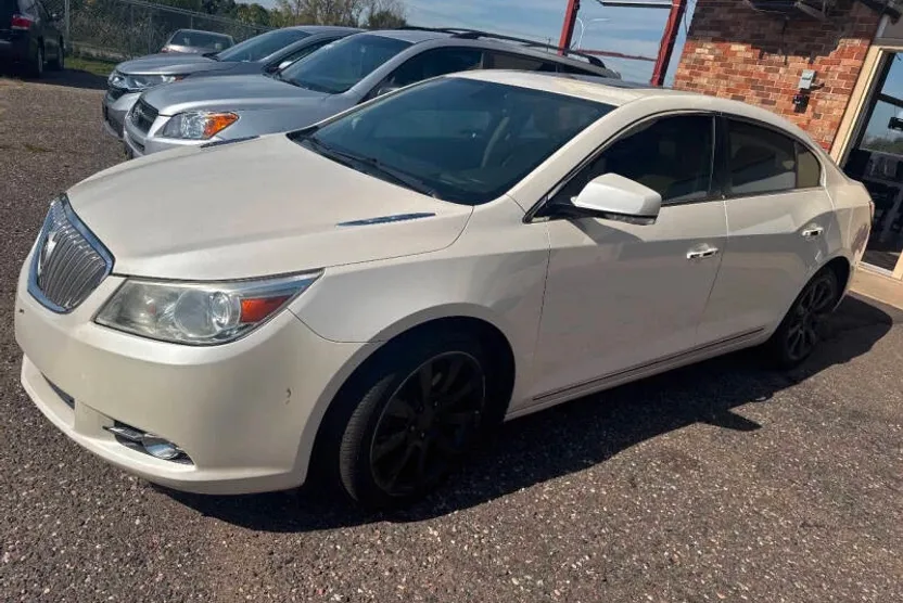 2011 Buick LaCrosse CXS photo 1