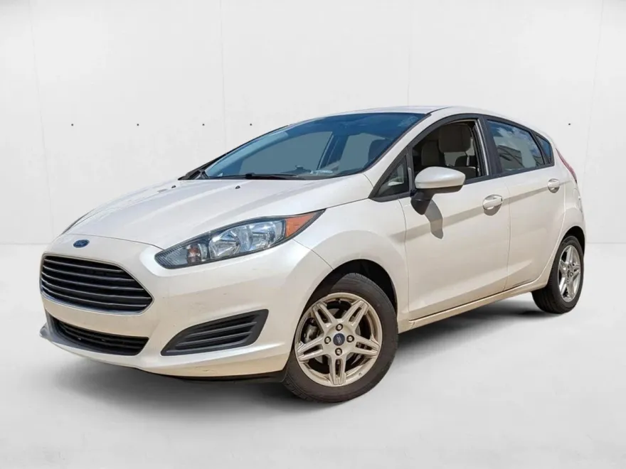2018 Ford Fiesta SE photo 1