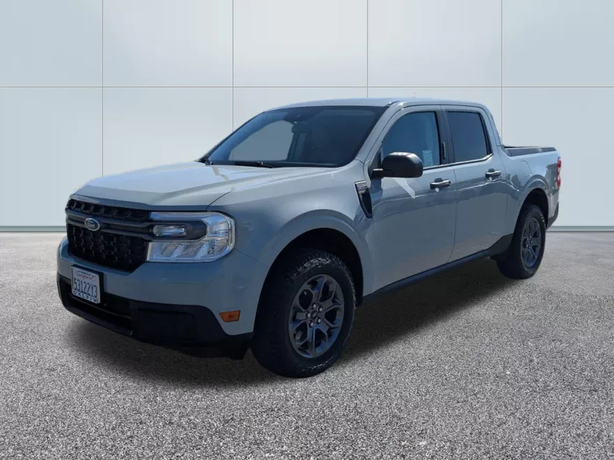 2022 Ford Maverick XLT photo 1