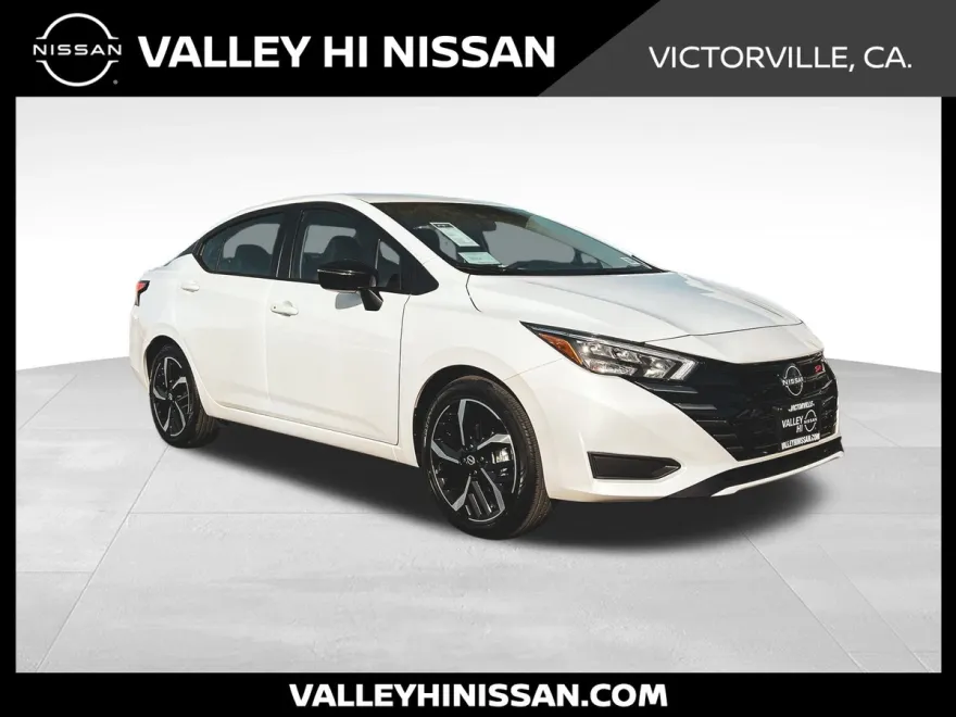 2025 Nissan Versa 1.6 SR photo 1