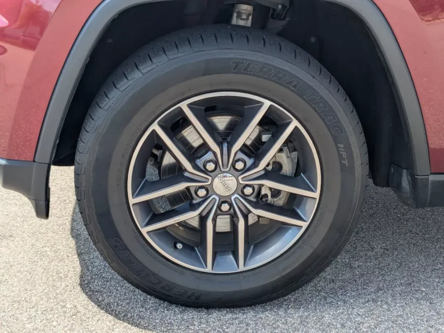 2018 Jeep Grand Cherokee Limited photo 1
