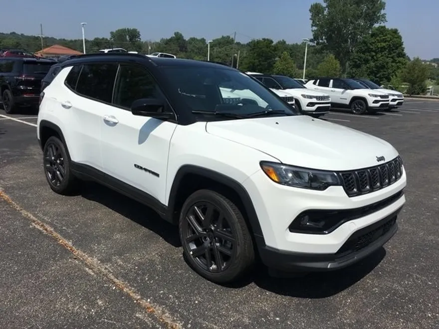 2025 Jeep Compass Limited photo 1