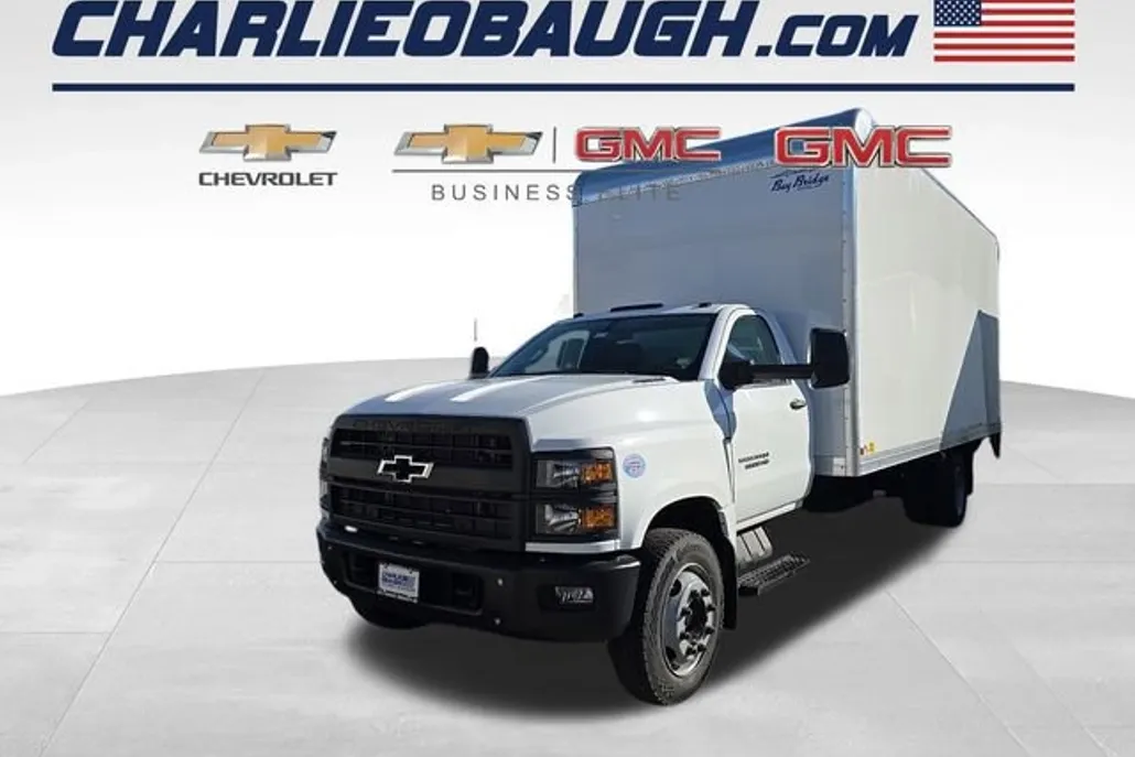 2024 Chevrolet Silverado 6500HD Work Truck photo 1