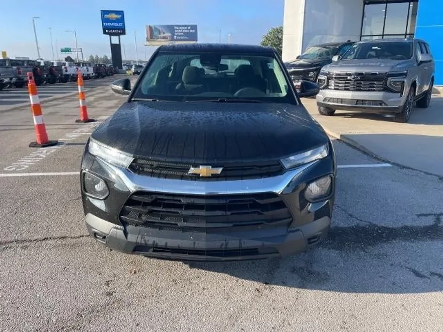 2023 Chevrolet Trailblazer LS photo 1