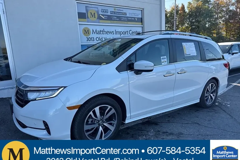 2022 Honda Odyssey Touring photo 1