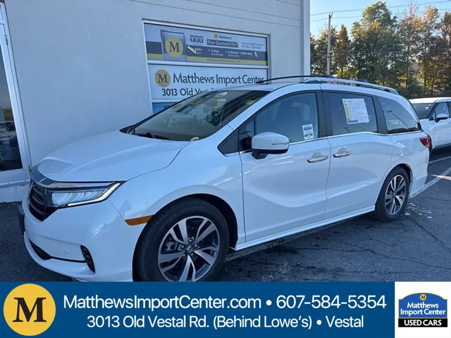 2022 Honda Odyssey Touring photo 1