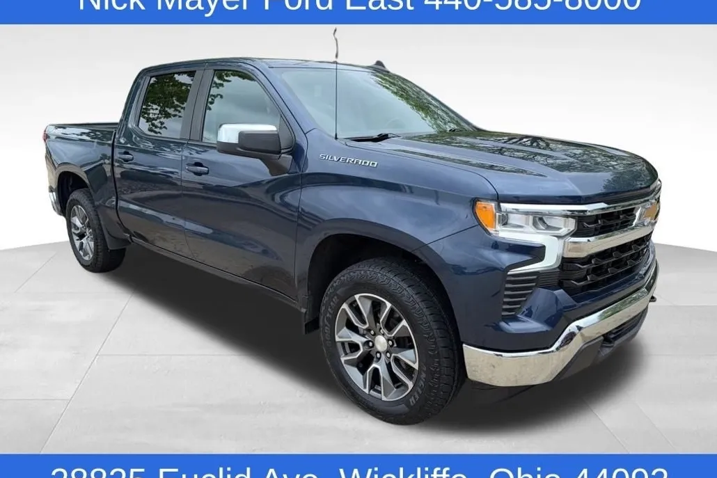 2023 Chevrolet Silverado 1500 LT photo 1
