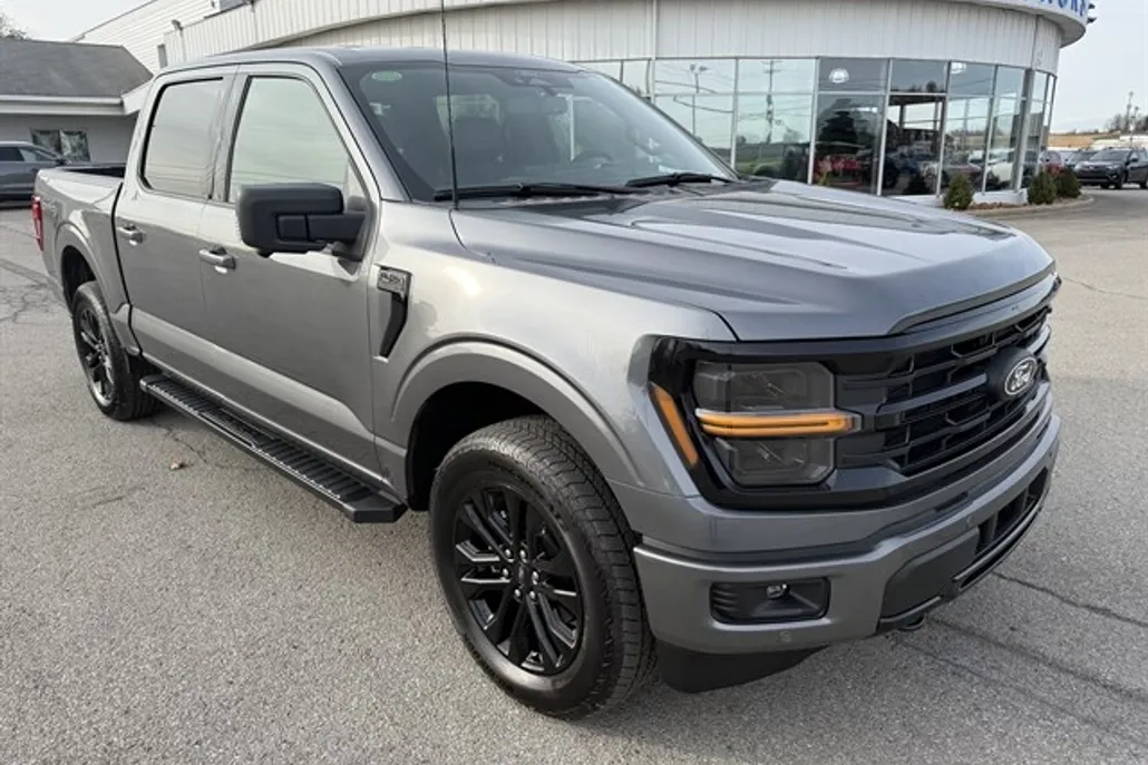 2024 Ford F-150 XLT photo 1