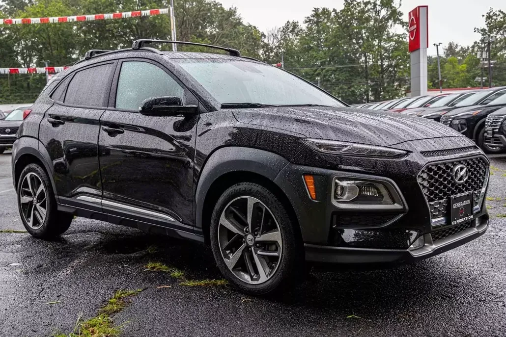 2021 Hyundai Kona Limited photo 1