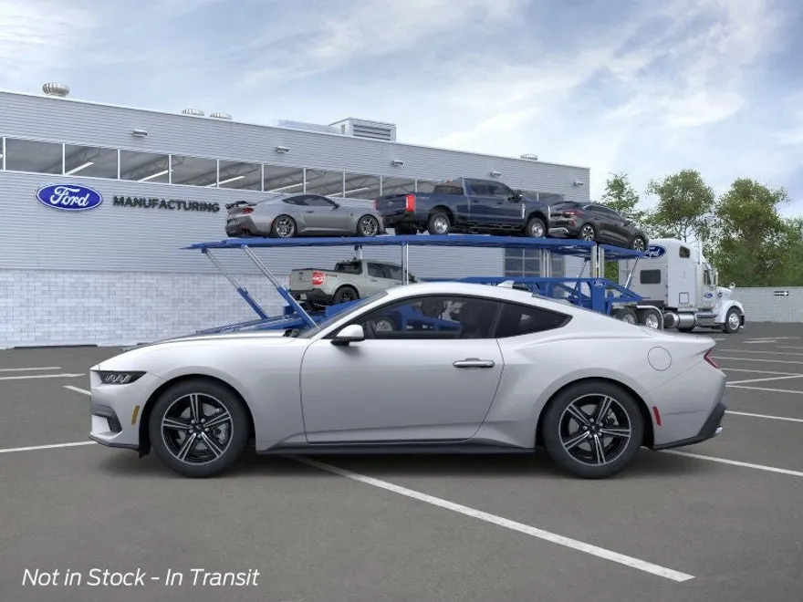 2025 Ford Mustang EcoBoost photo 1