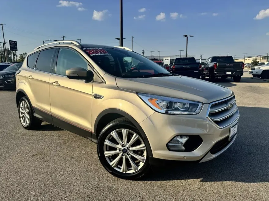 2018 Ford Escape Titanium photo 1