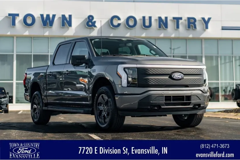 2025 Ford F-150 Lightning photo 1