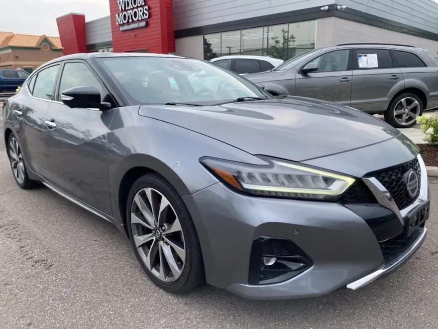 2021 Nissan Maxima Platinum photo 1