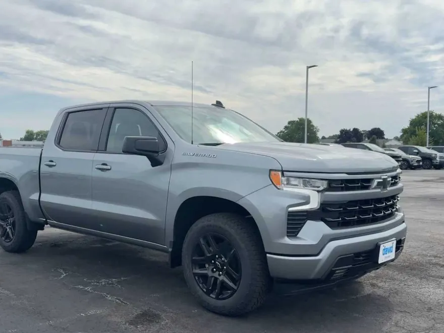2026 Chevrolet Silverado 1500 RST photo 1