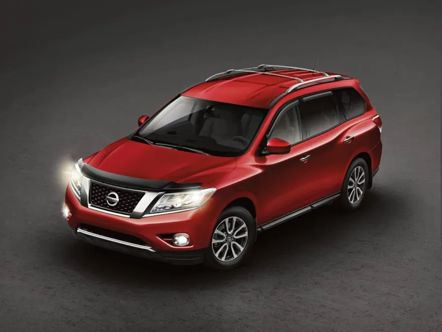 2013 Nissan Pathfinder SL photo 1