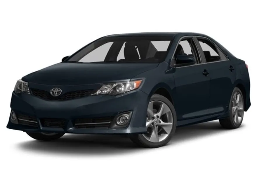 2014 Toyota Camry SE photo 1